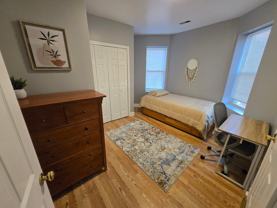 411 Hobart Pl Nw - Photo 1 of 1