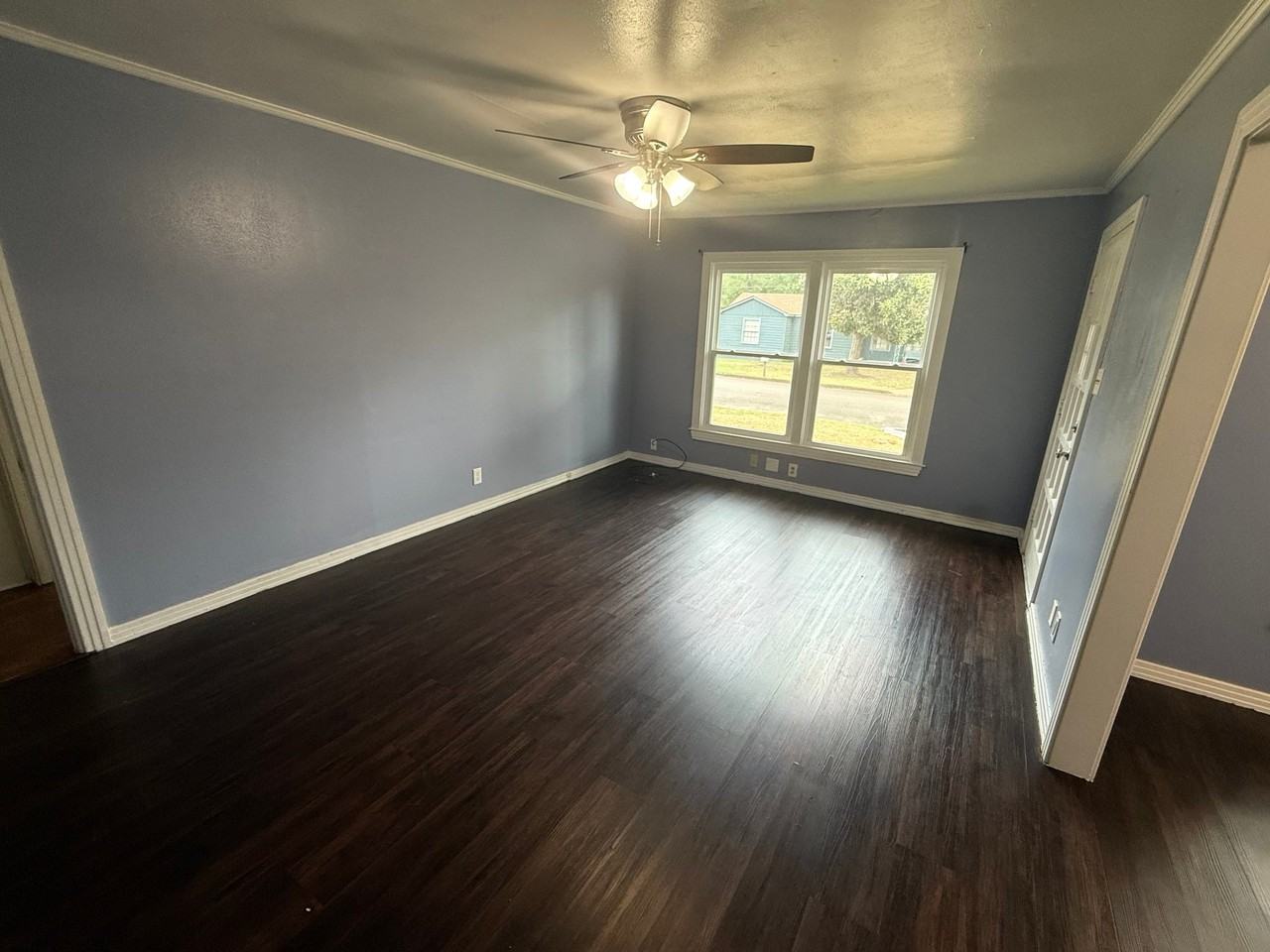 431 Diane Dr - Photo 6 of 13