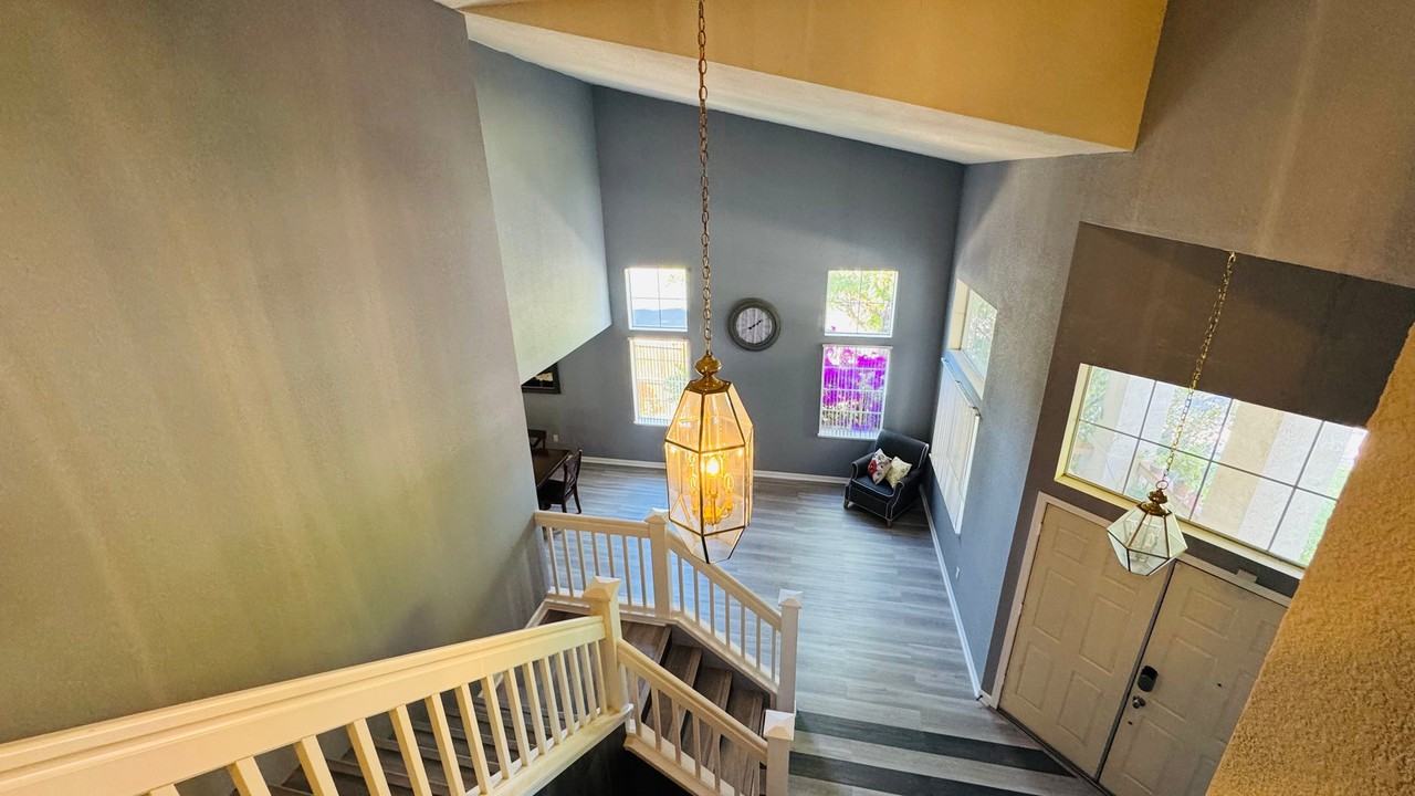 924 Long Barn Dr - Photo 6 of 9