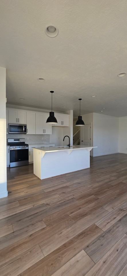 4253 E Center Point St - Photo 5 of 50