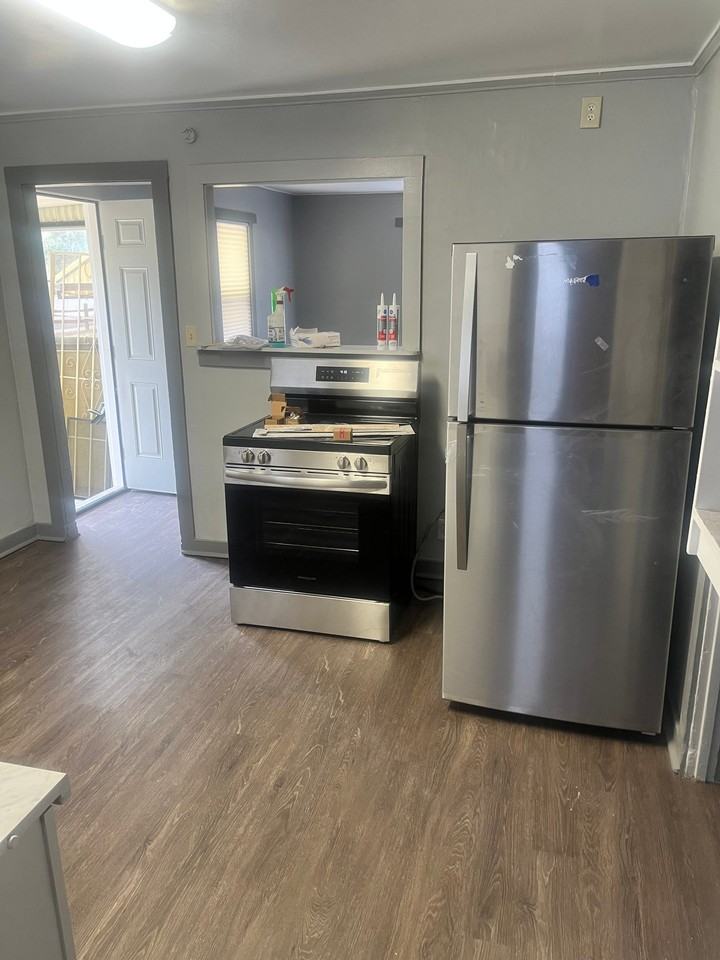 1409 Hanover St - Photo 4 of 6