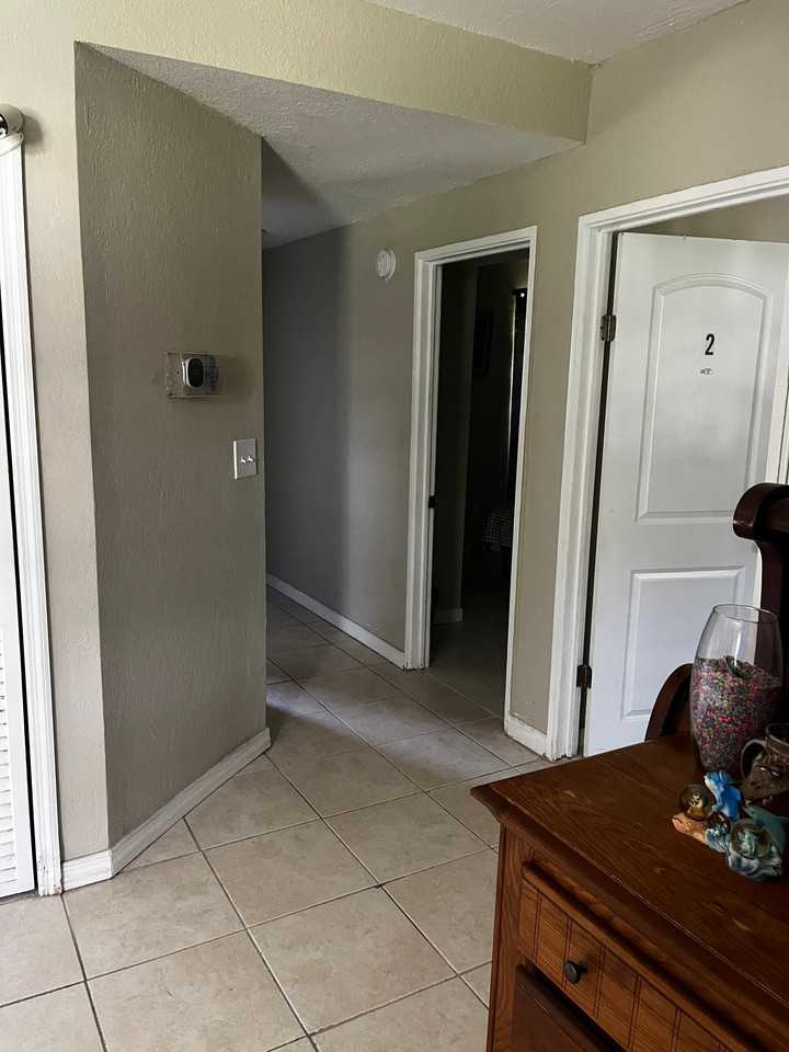 435 Dorothy Ave - Photo 5 of 9
