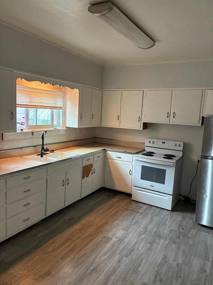 203 Randolph Ave #100 - Photo 3 of 6