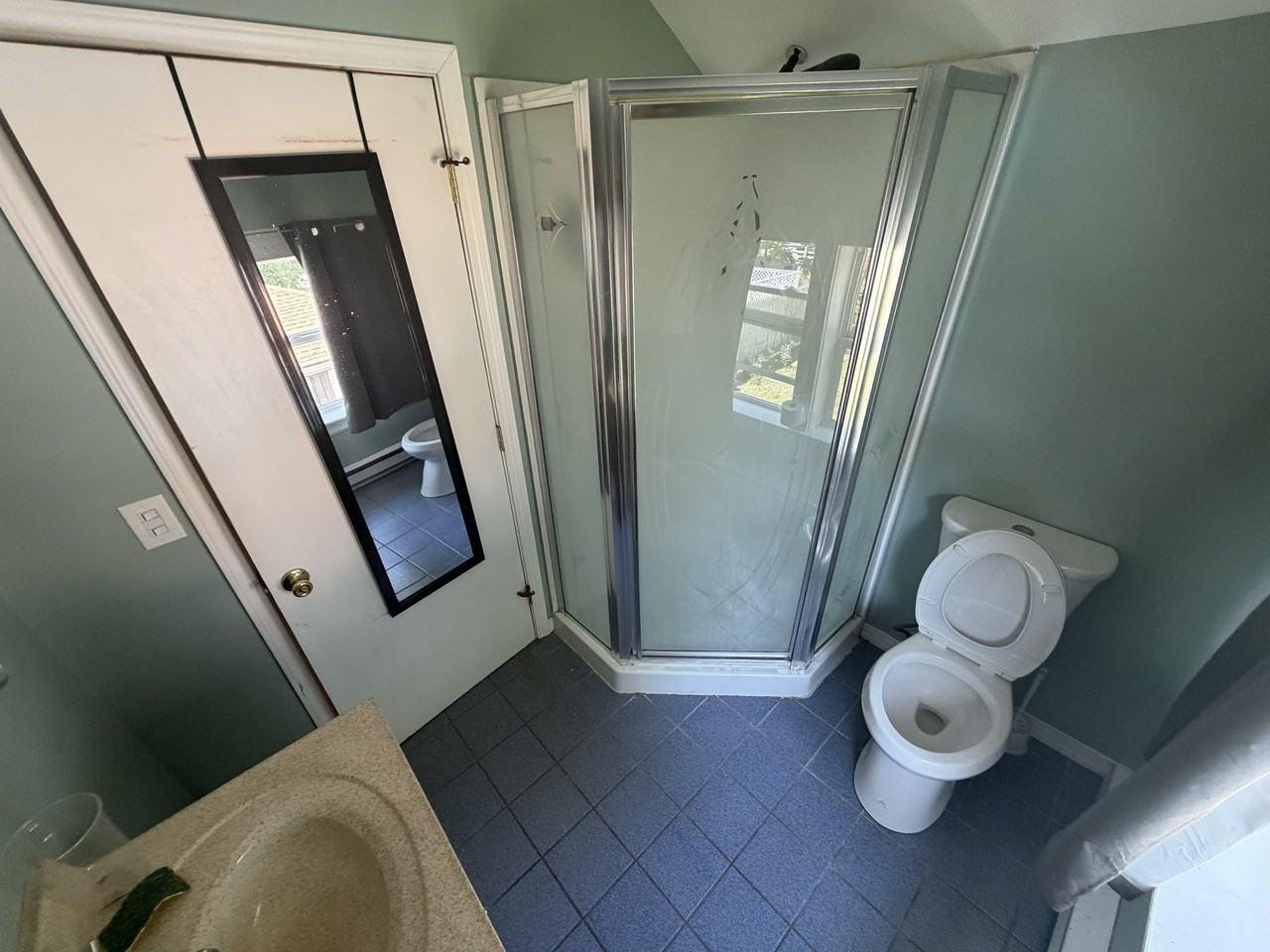 52 Chambly Ave #2 - Photo 4 of 5