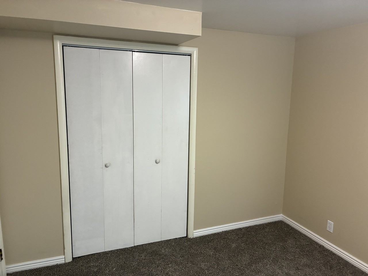 1836 S Mcclelland St #B - Photo 4 of 5