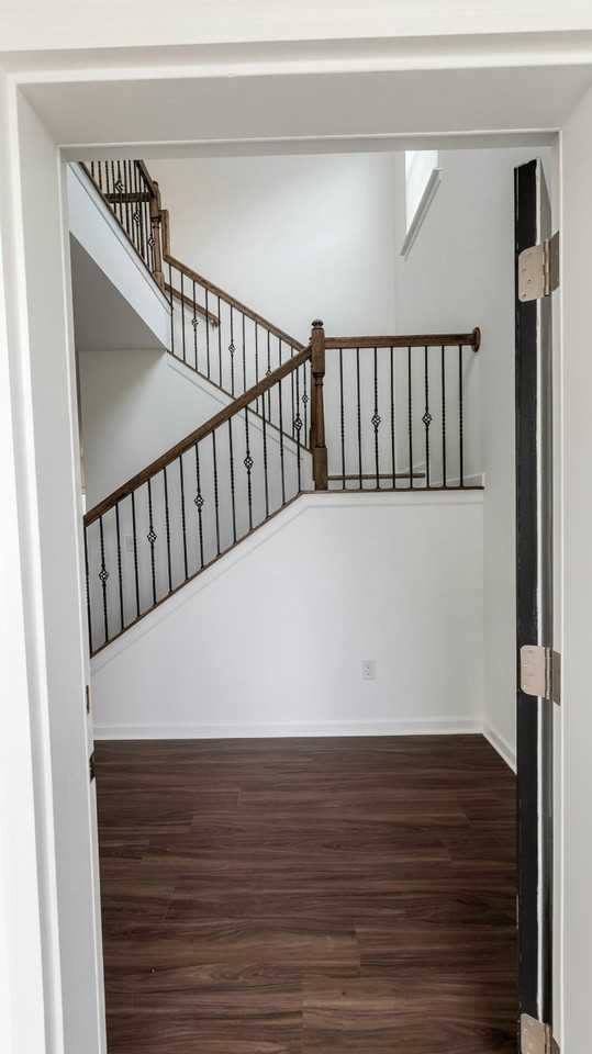 5537 Hydrangea St - Photo 2 of 16