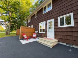 featured image of 3 Villa Rd