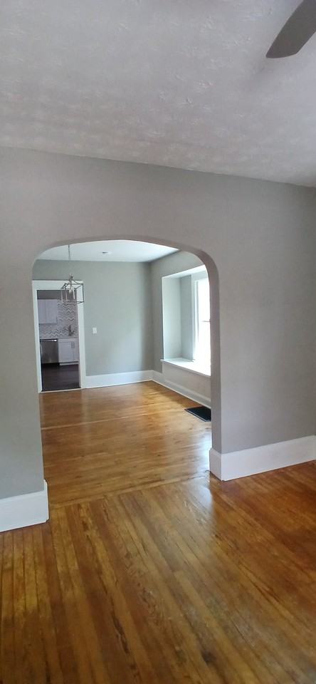 4210 Robert Ave - Photo 4 of 20