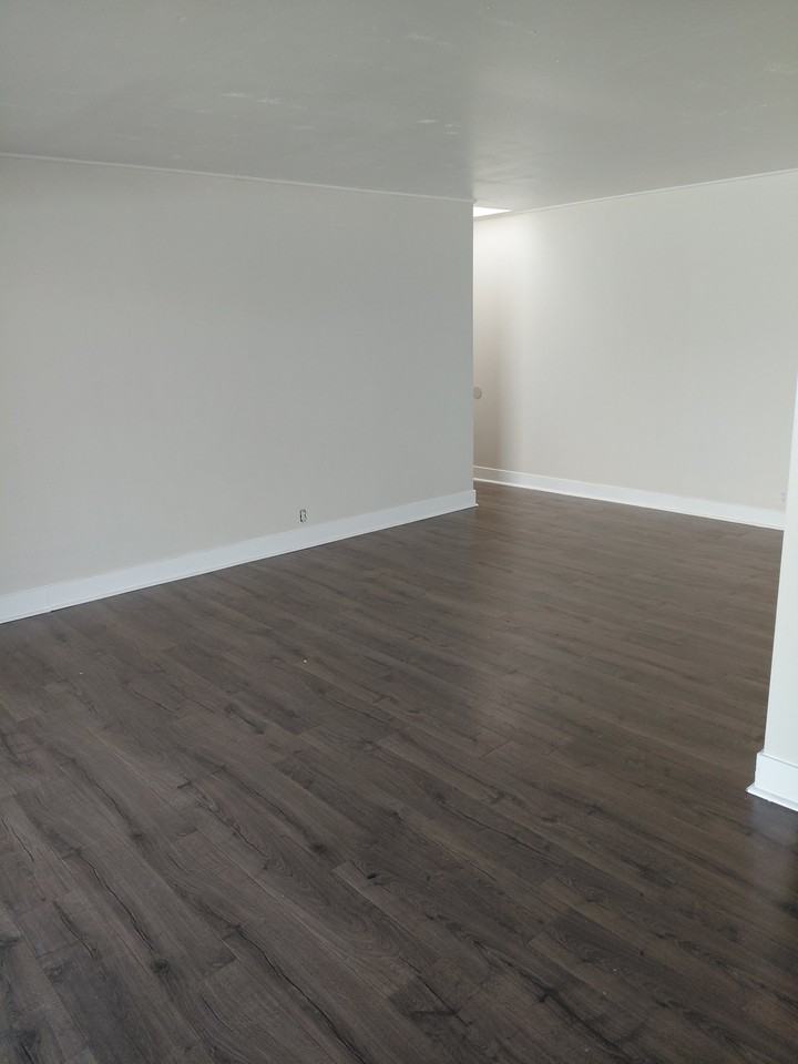 1819 Lampton Ln #3 - Photo 3 of 14