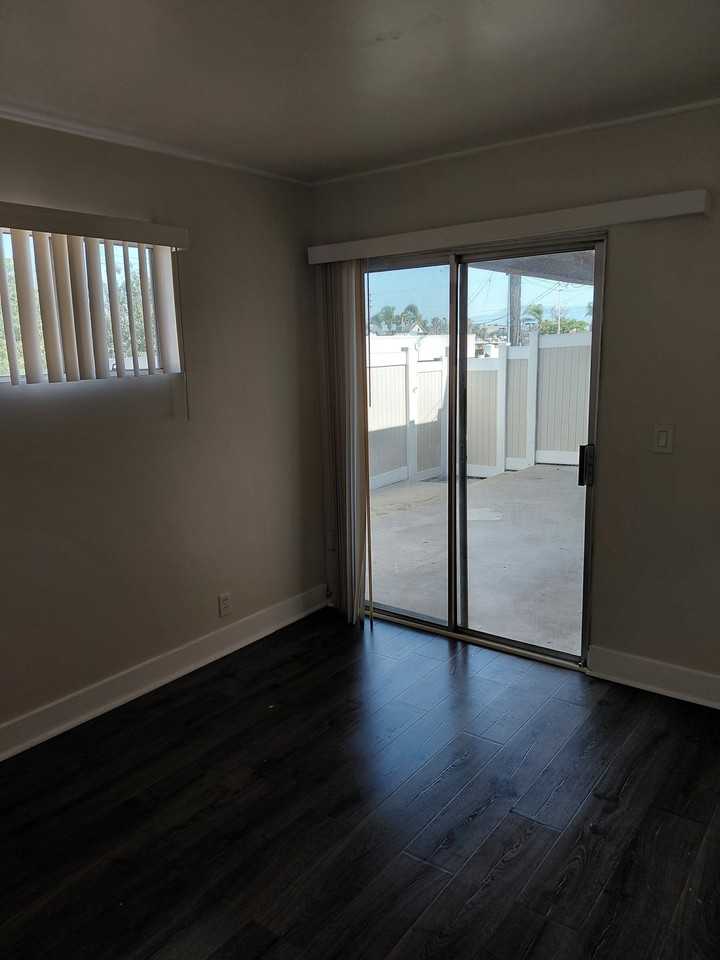 1819 Lampton Ln #3 - Photo 6 of 14