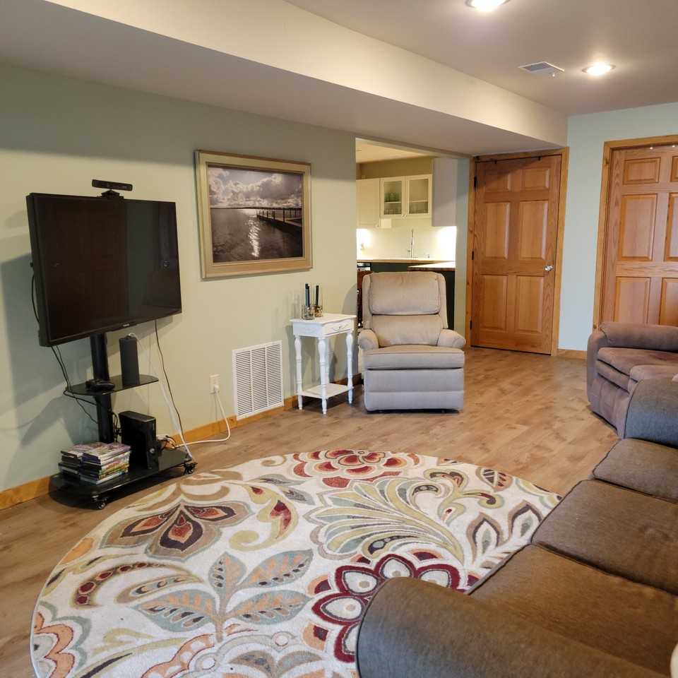 6426 117th St Nw #2 - Photo 3 of 17