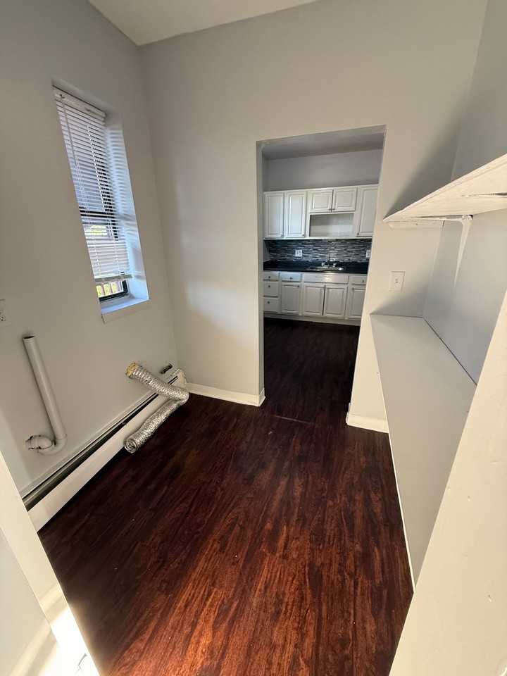 12 Congress St #401 - Photo 4 of 17