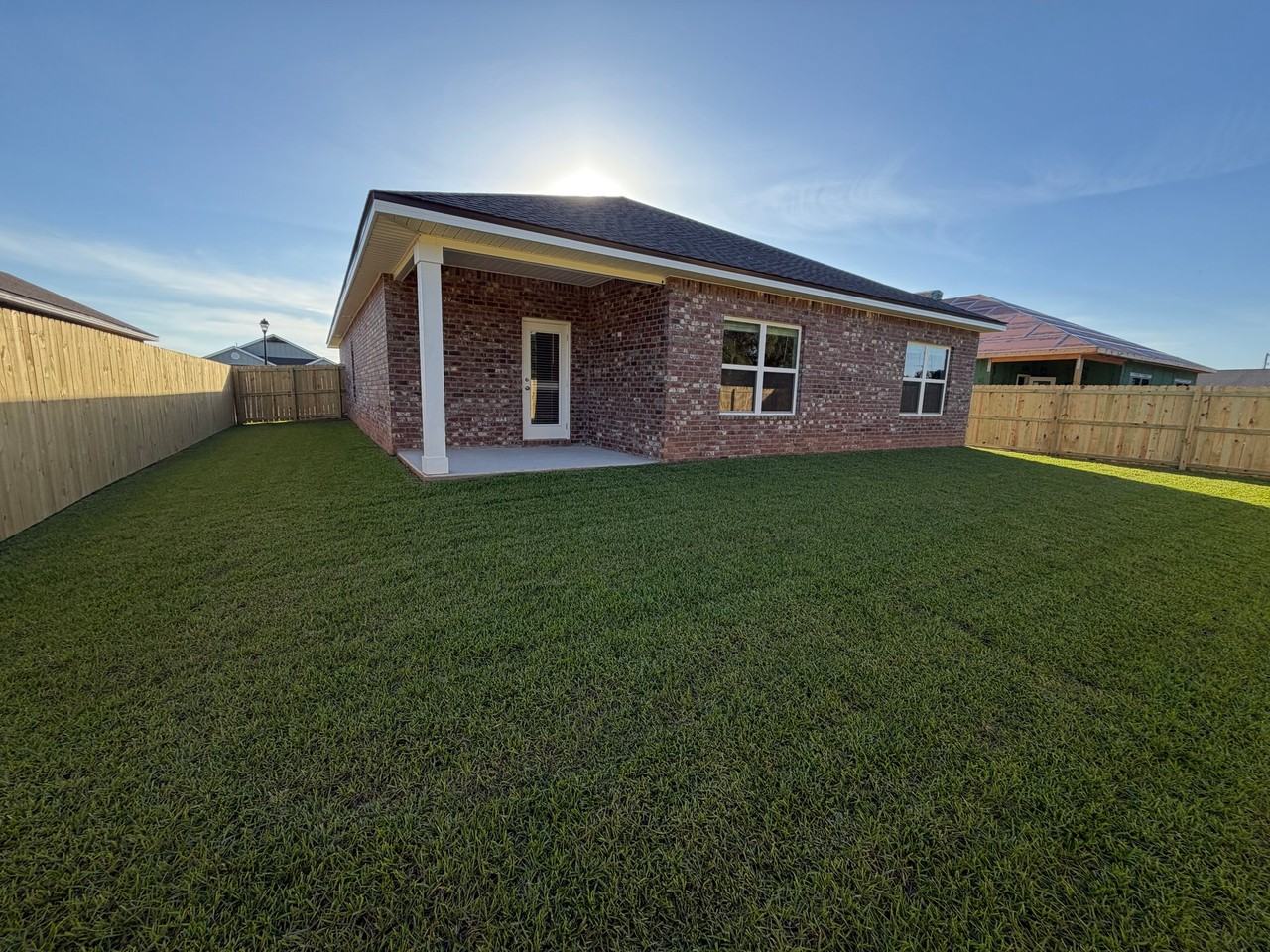 14902 Dalton Cir - Photo 2 of 20