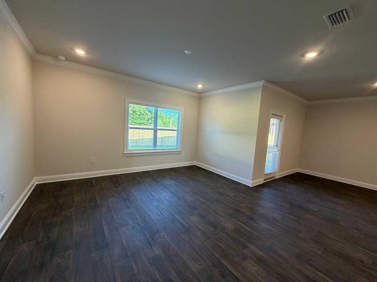 14902 Dalton Cir - Photo 4 of 20