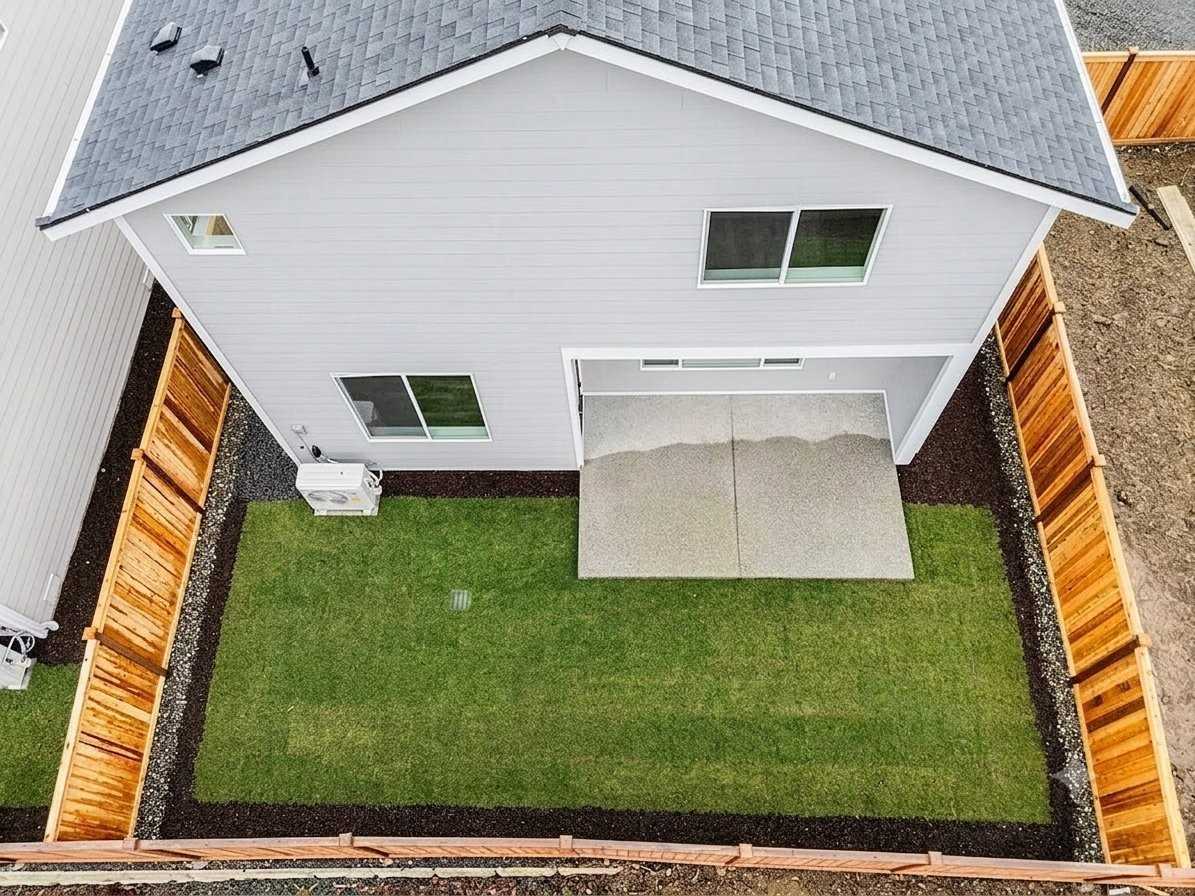 5141 81st Ave Ne - Photo 4 of 15