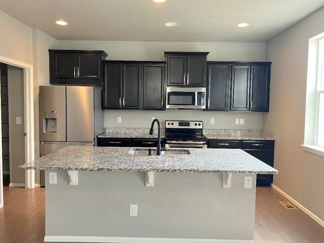 1140 W 170th Ave - Photo 2 of 15