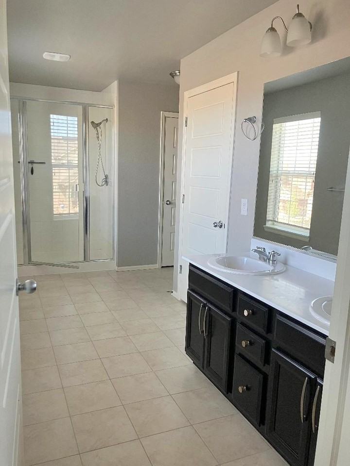 1140 W 170th Ave - Photo 6 of 15