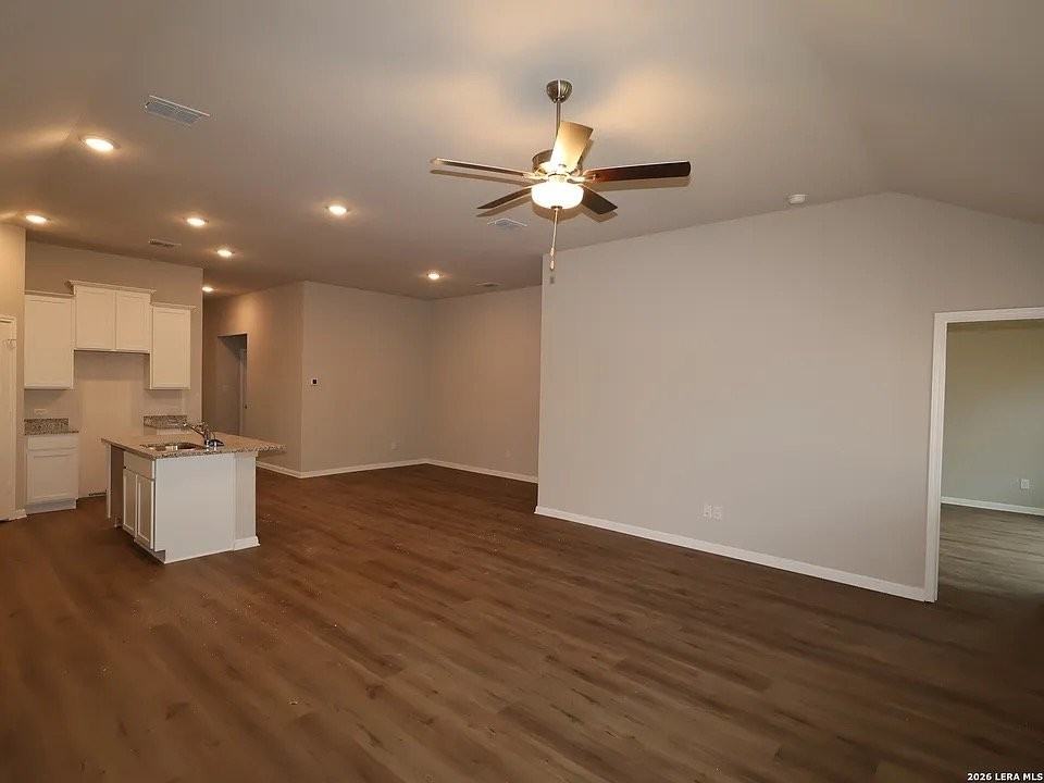 6228 Medina Oasis - Photo 3 of 15