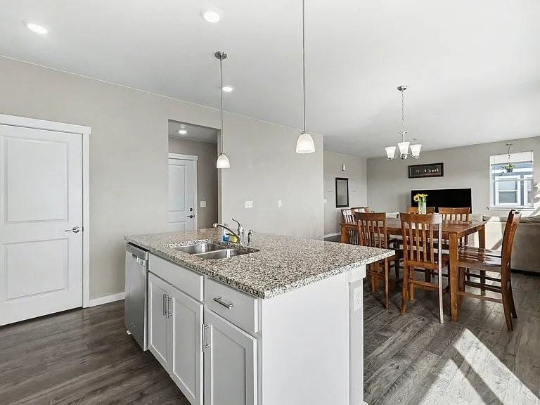 4327 Fox Grove Dr - Photo 4 of 11