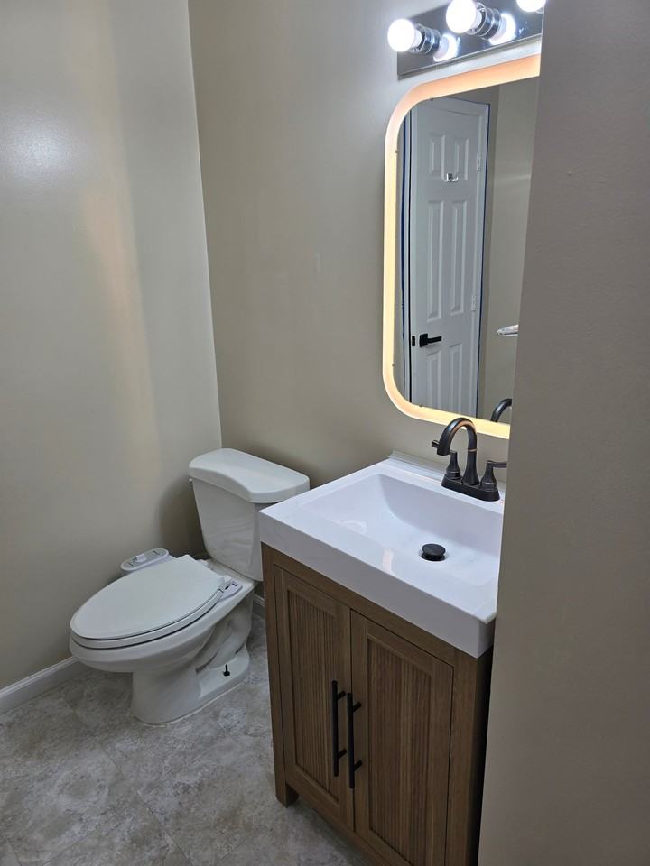 16088 Olmstead Ln - Photo 6 of 7