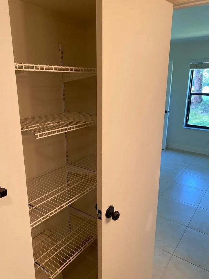 21900 Lake Forest Cir #104 - Photo 4 of 19