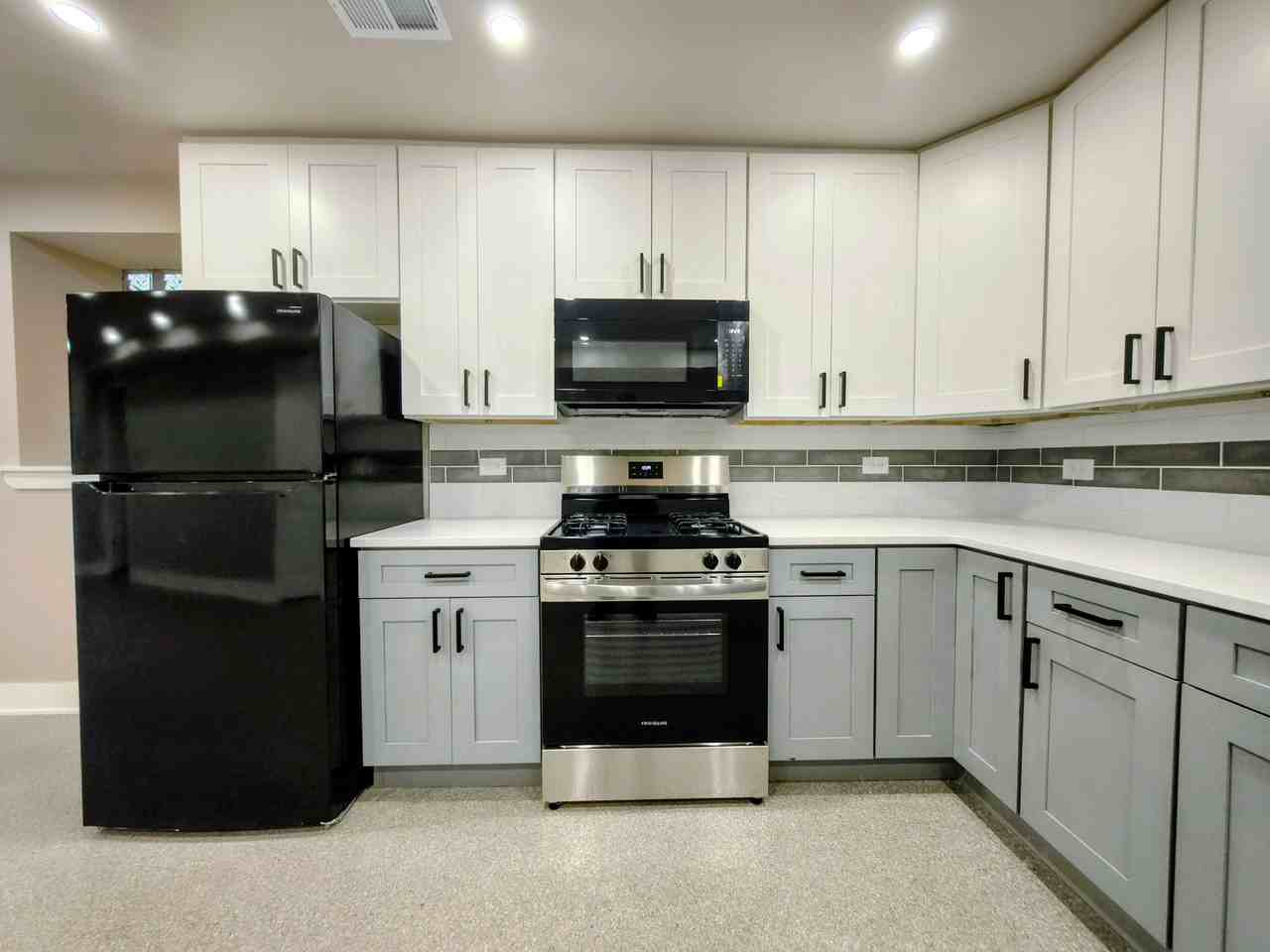 6343 S Elizabeth St #BF - Photo 5 of 12