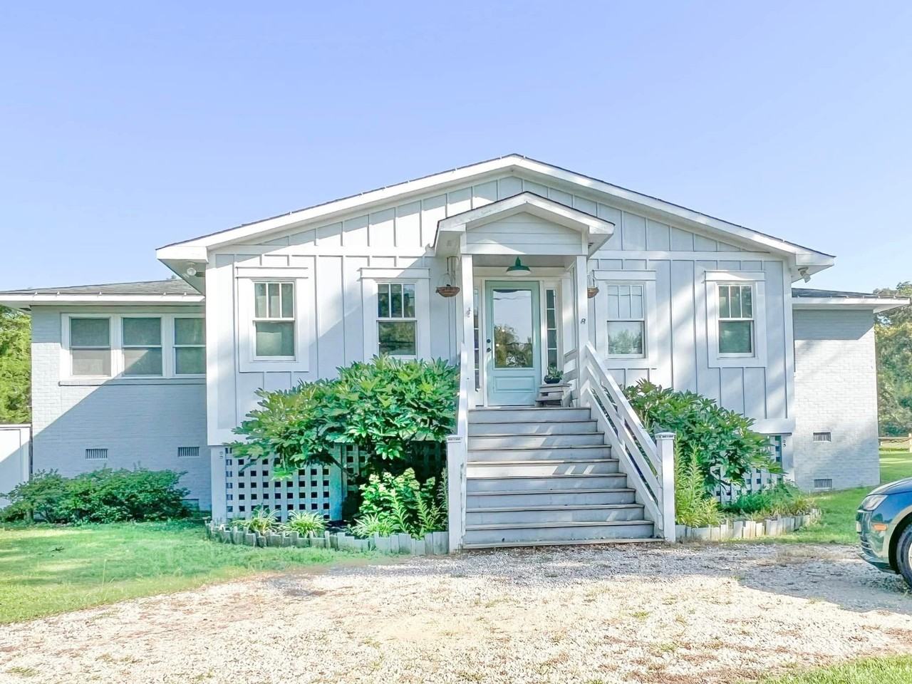 855 Herbert Perry Rd - Photo 2 of 15