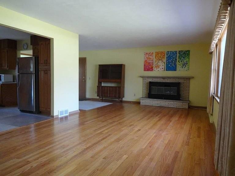 5033 Regent St - Photo 6 of 8