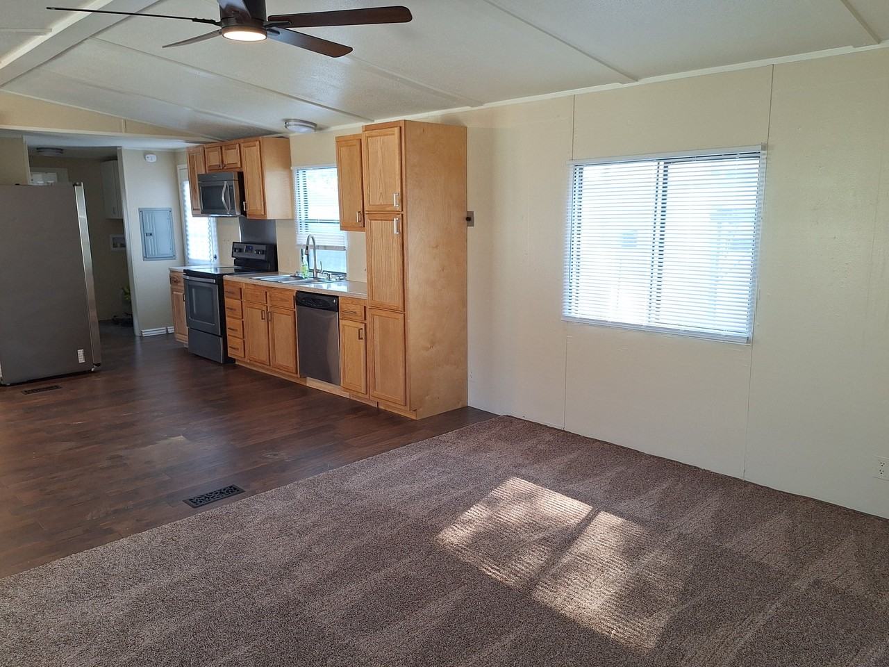 3410 N El Paso St #S6 - Photo 4 of 20