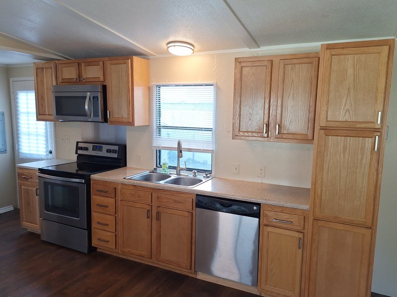 3410 N El Paso St #S6 - Photo 5 of 20