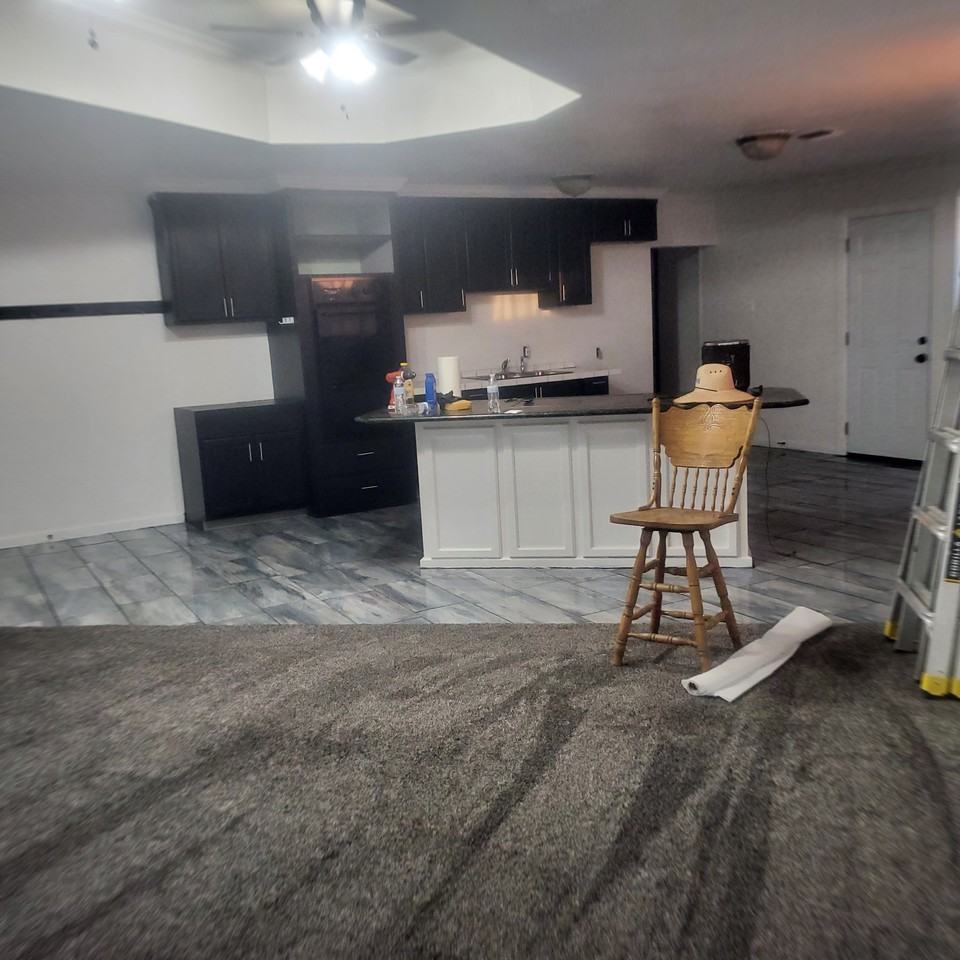 1617 Sunset Blvd - Photo 3 of 14