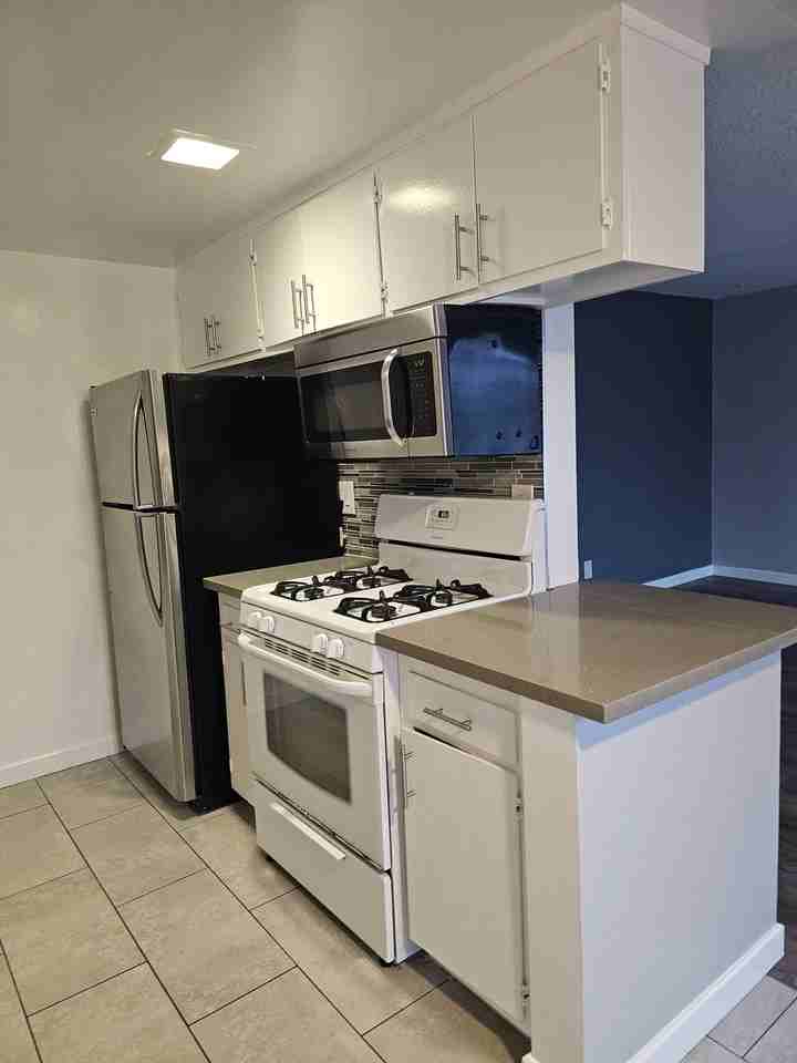 20810 Amie Ave - Photo 2 of 21