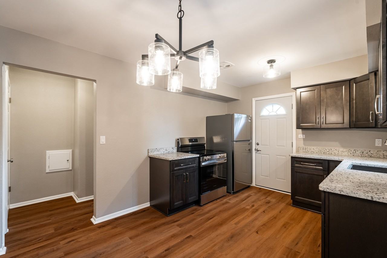 4956 W Midland Dr #4956 - Photo 7 of 19