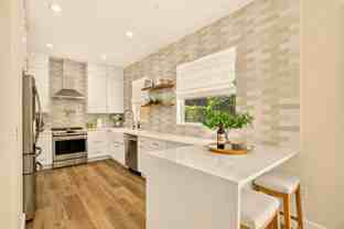 7630 Topiary Ave - Photo 1 of 1