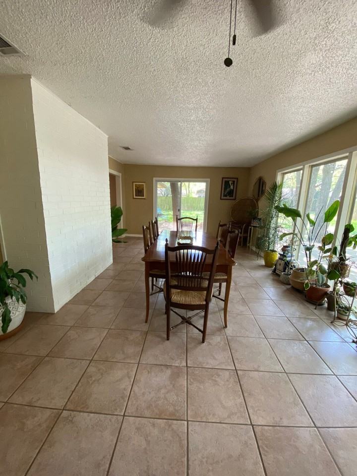 2512 Berwyn Cir - Photo 2 of 12