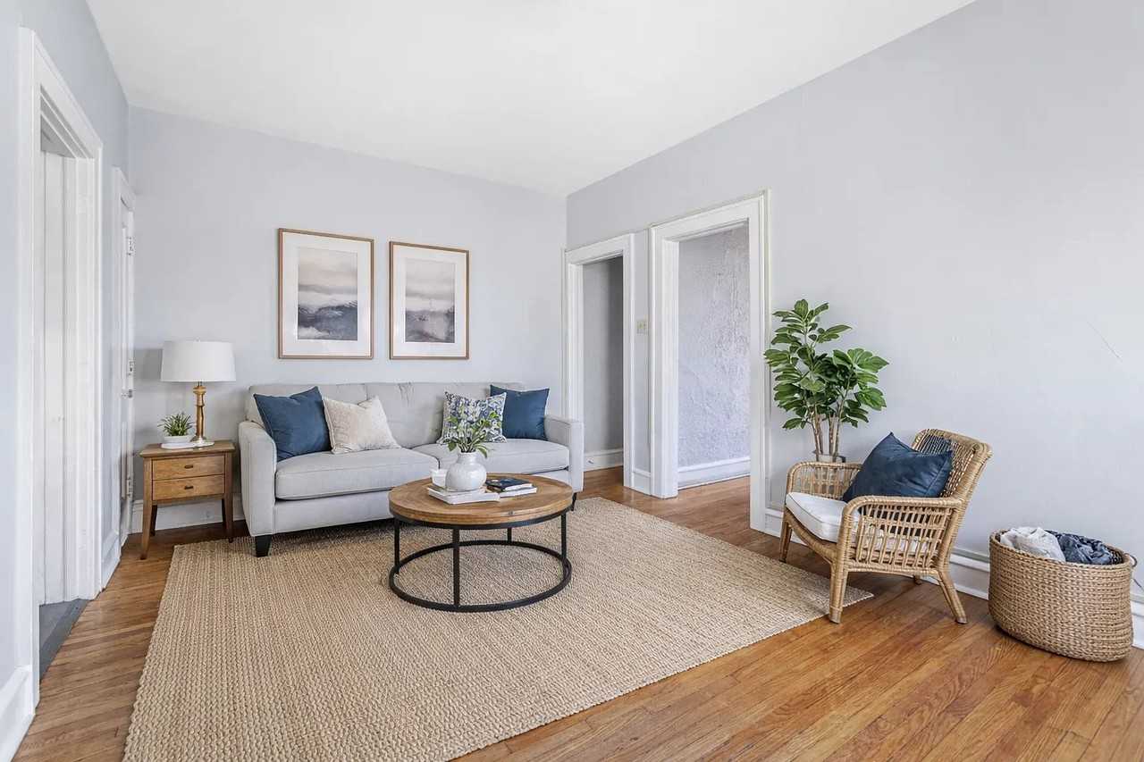 109 Chesnut St #1 - Photo 3 of 12