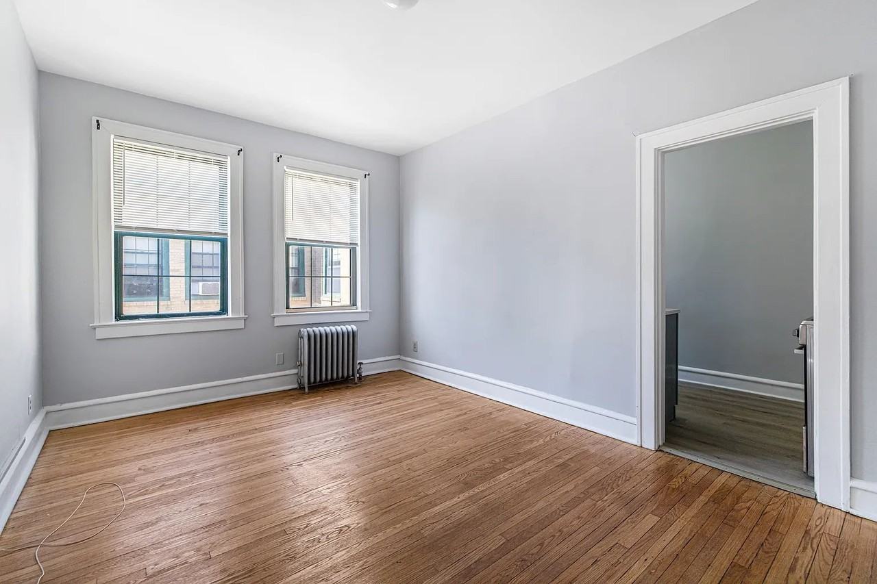 109 Chesnut St #1 - Photo 7 of 12