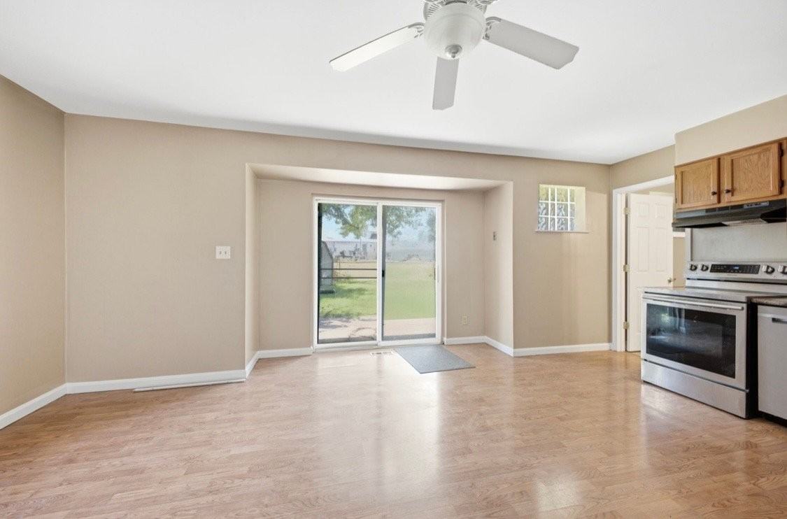 510 W Market St - Photo 6 of 20