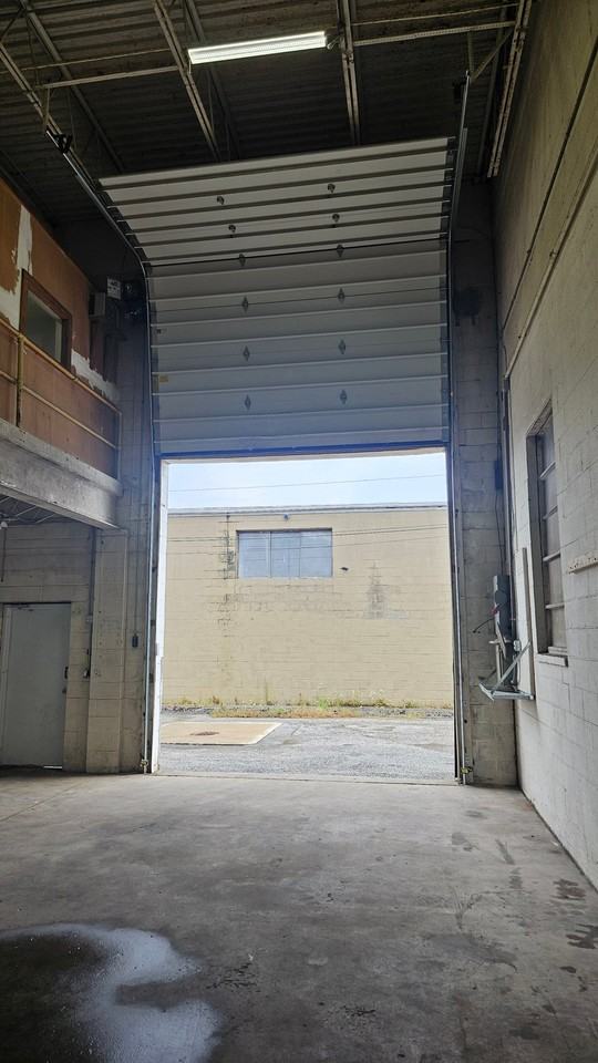 5120 Richmond Rd - Photo 6 of 7