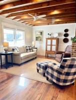 featured image of 1260 Main St E