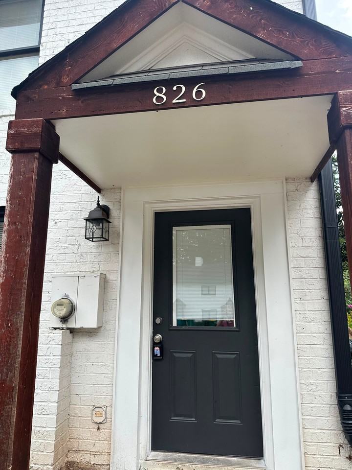 826 Burns Walk Ct Nw - Photo 2 of 13