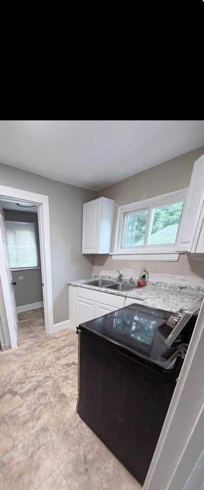 1376 Diagonal Rd - Photo 3 of 8
