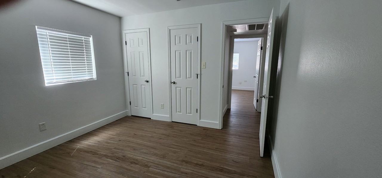 1312 Bennett Dr - Photo 4 of 9