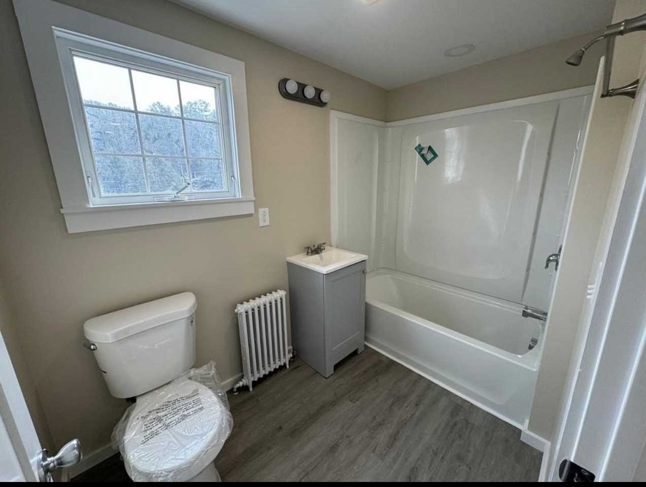106 South St #A - Photo 3 of 10