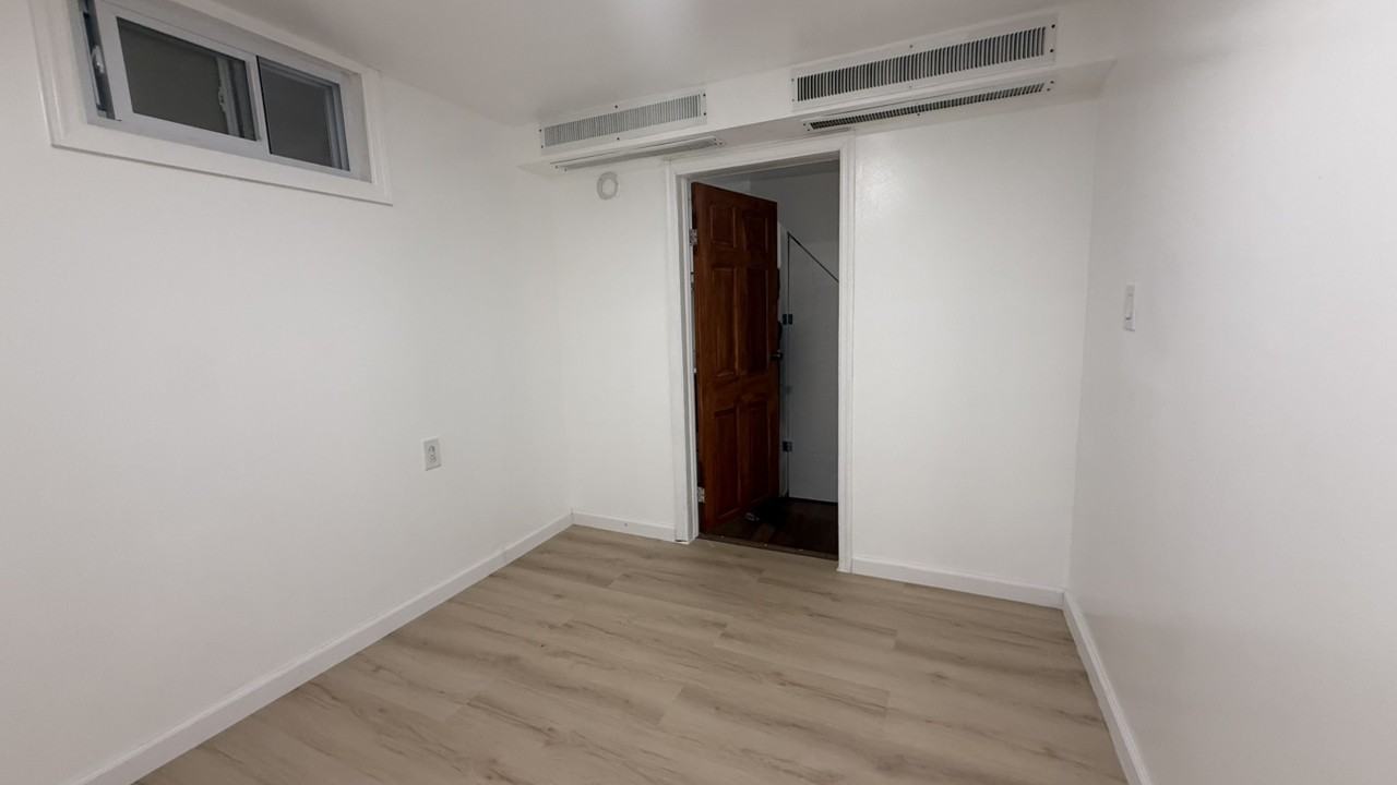 E 160th St - Photo 2 of 9