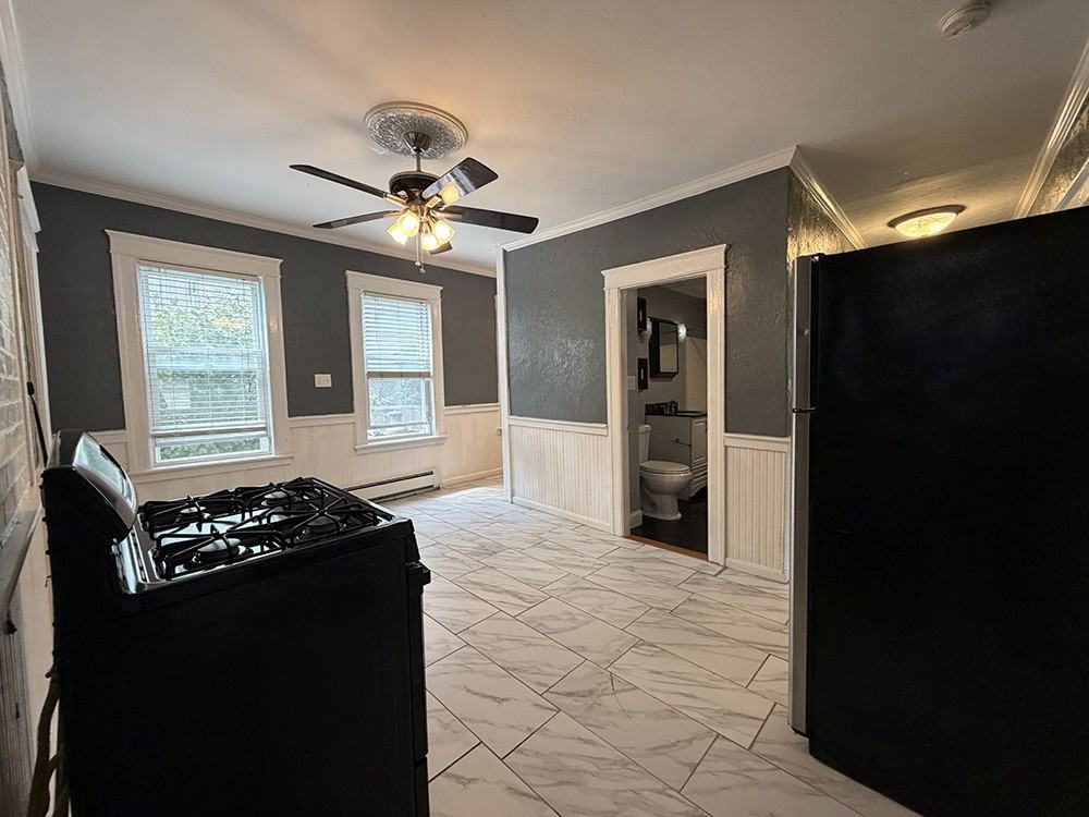 20 Creston St #1 - Photo 5 of 16