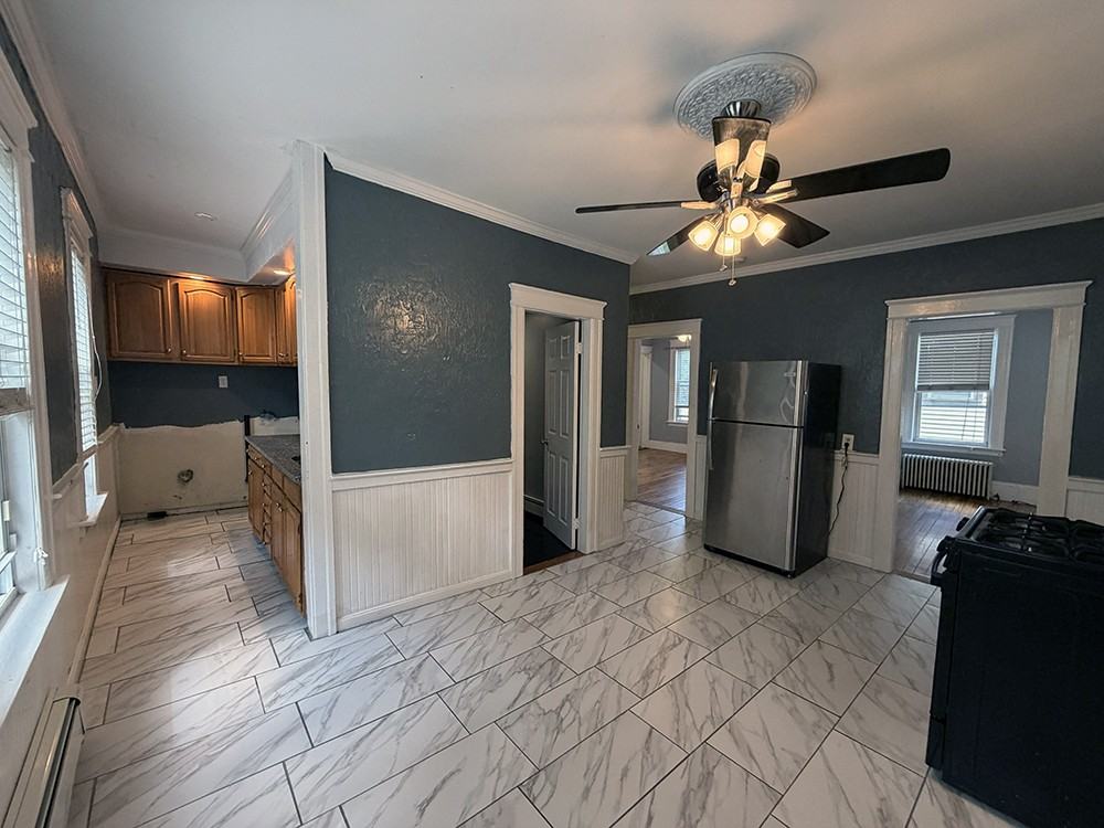 20 Creston St #1 - Photo 7 of 16