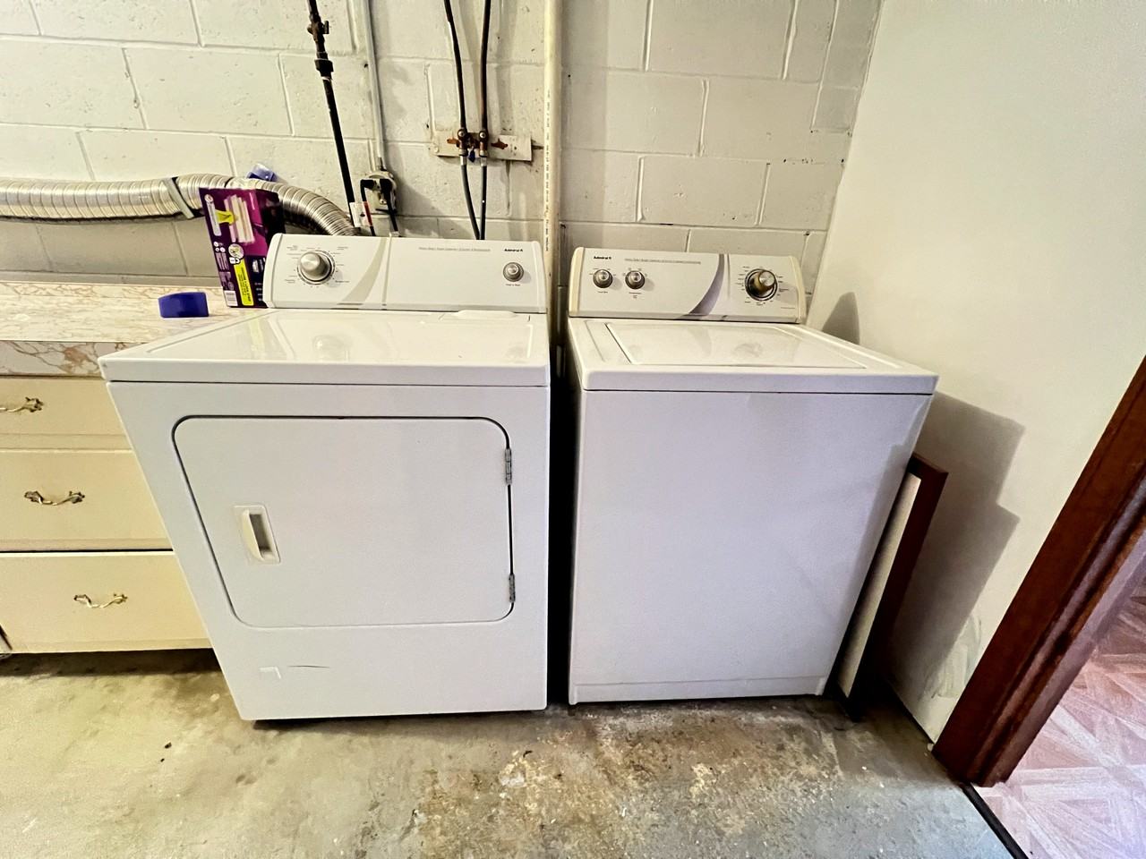 80 Smith St #2A - Photo 3 of 10