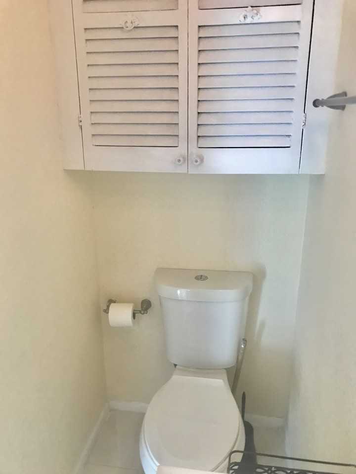 1005 Vine St #B - Photo 3 of 16