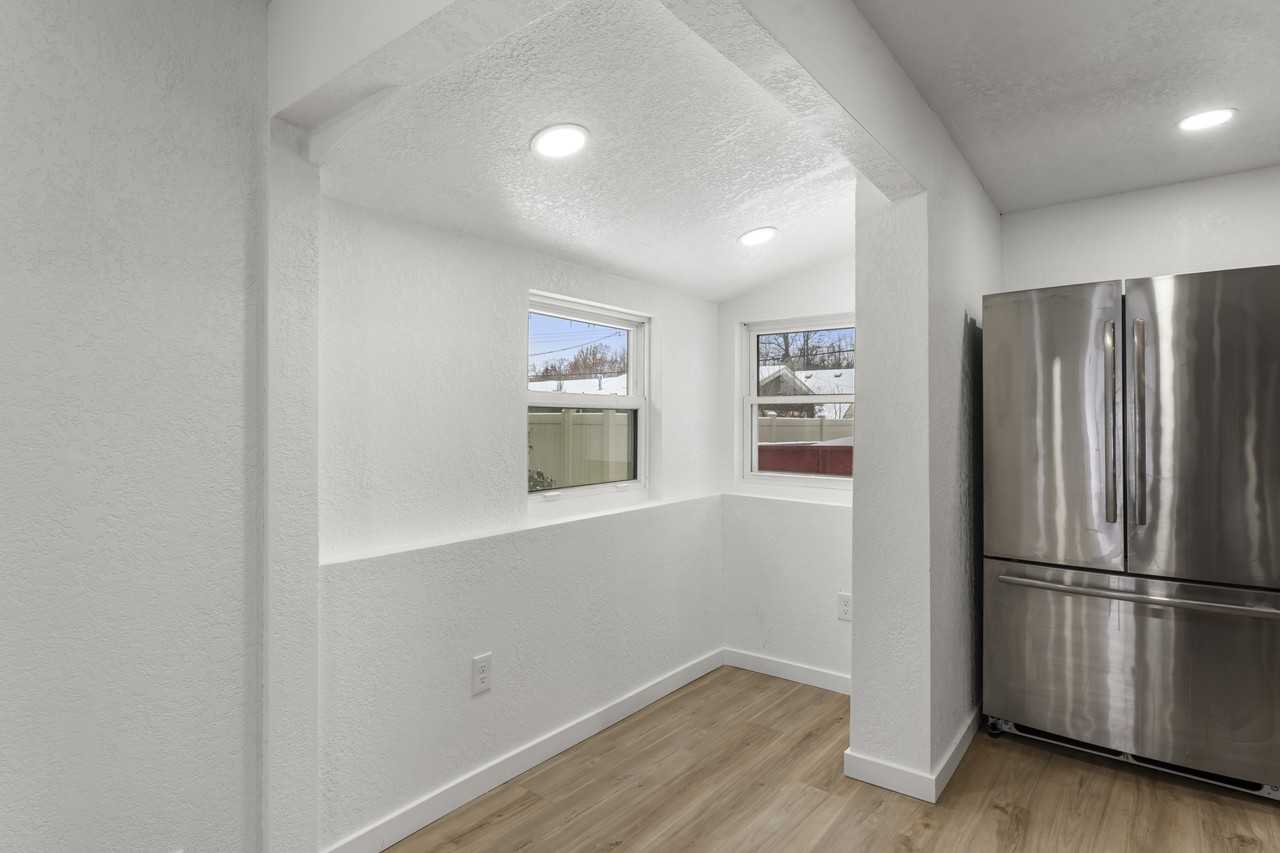 4448 43rd Ave S #NA - Photo 5 of 23